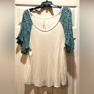 Leopard Print Ruffle Sleeve Top